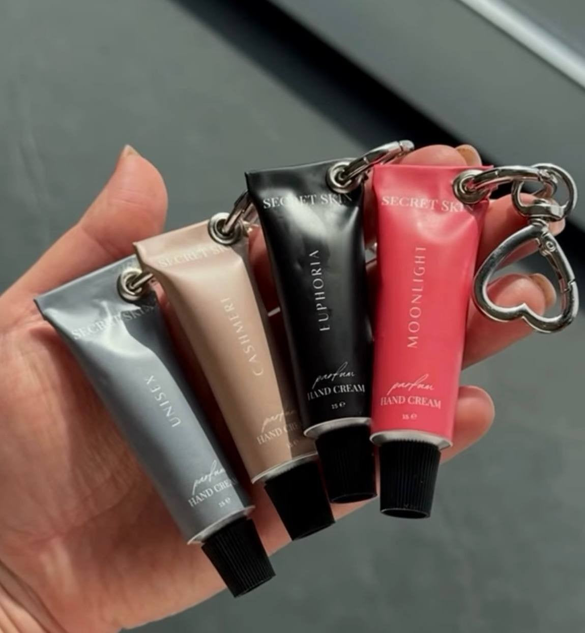 SECRET SKIN - Euphoria Hand Cream - Крем для рук з брелком Euphoria, 15 мл