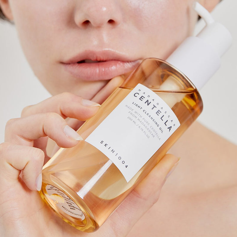 SKIN1004 - Madagascar Centella Light Cleansing Oil - Гідрофільна олія із центелою, 200 мл